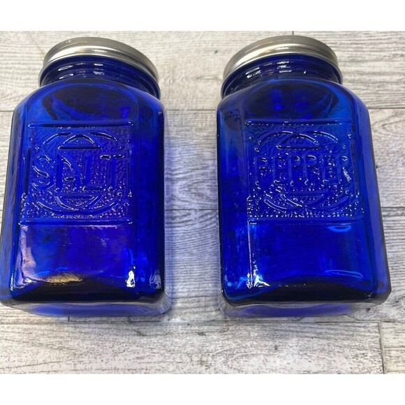 Depression Style Glass Salt And Pepper Shakers cobalt Blue - Picture 4 of 6